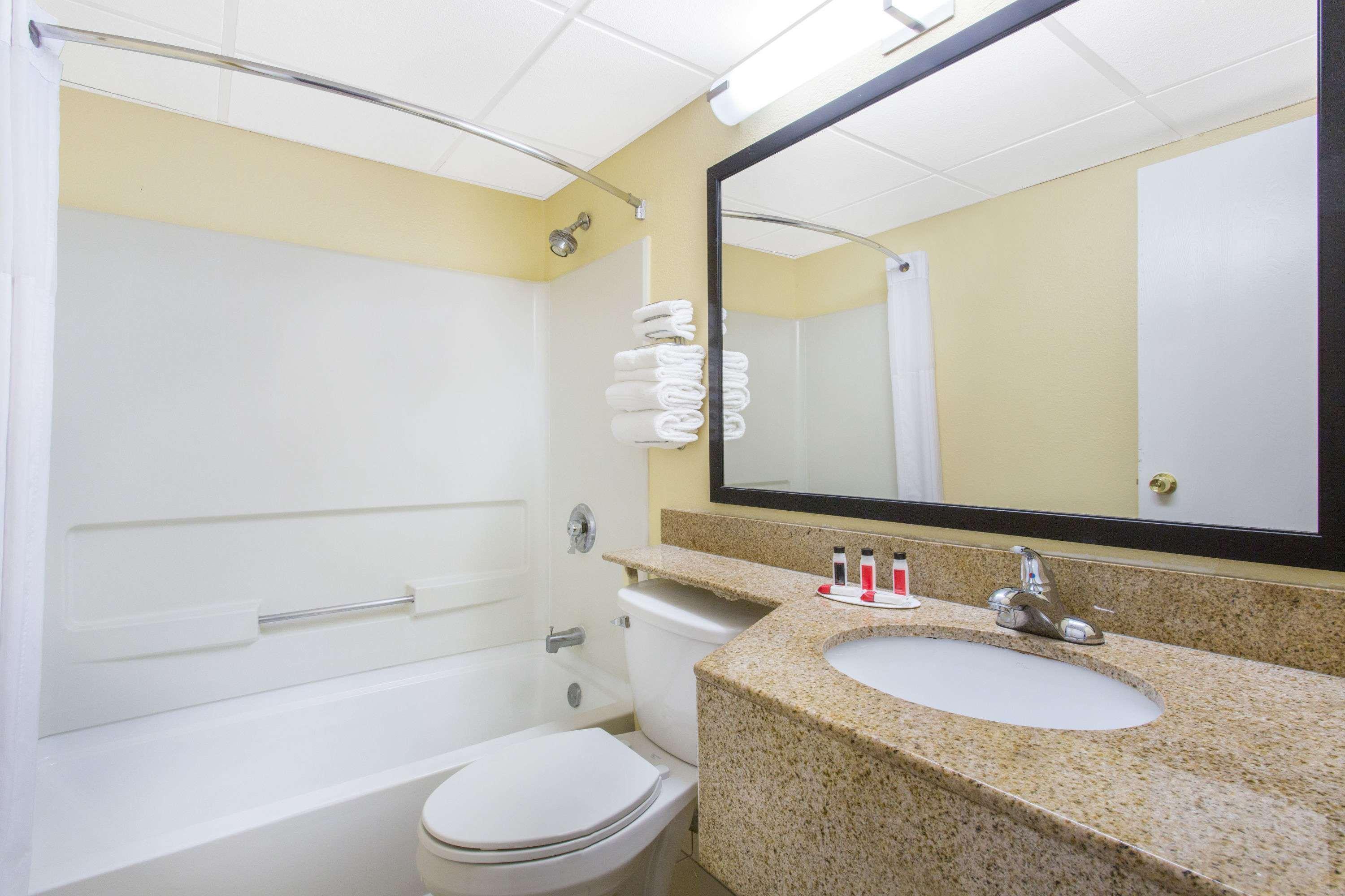 Days Inn By Wyndham Leominster/Fitchburg Area Exteriér fotografie